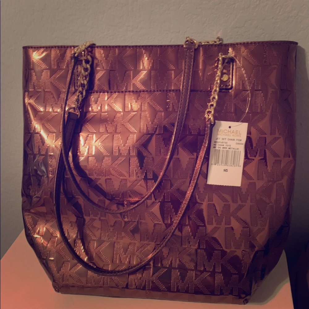 Michael kors monogram purse
